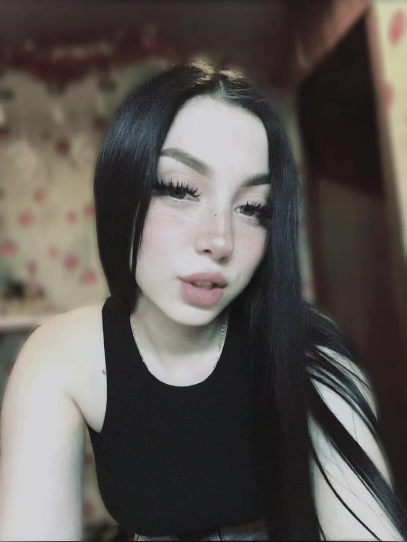 @_romanovna_🌹