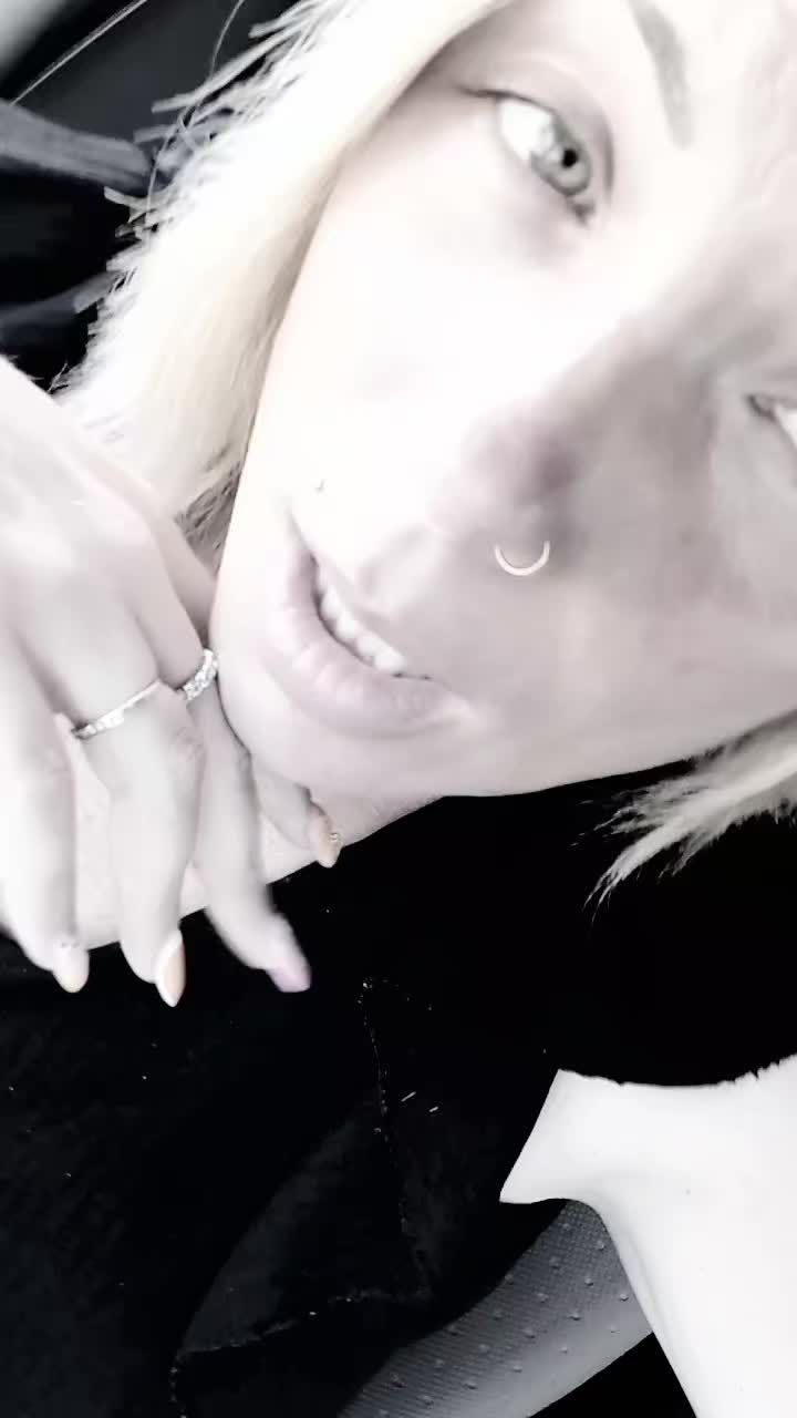 @introuvable
