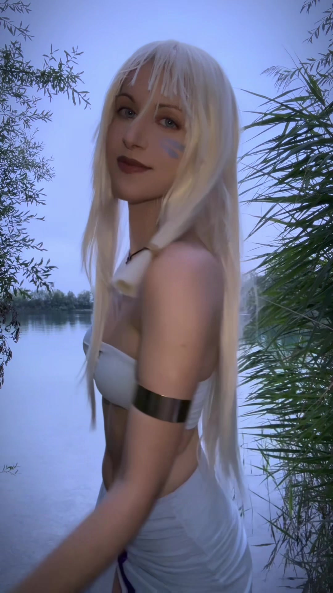 @Arilynx