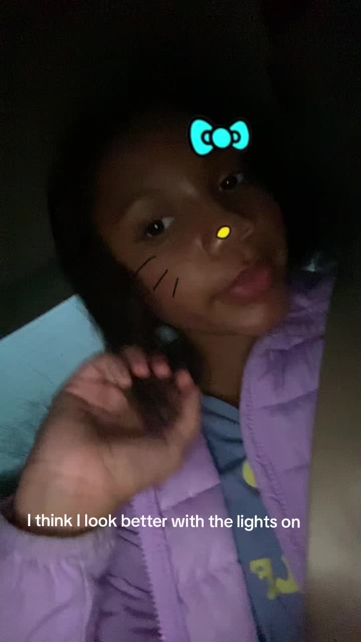 @Nikki_darwin