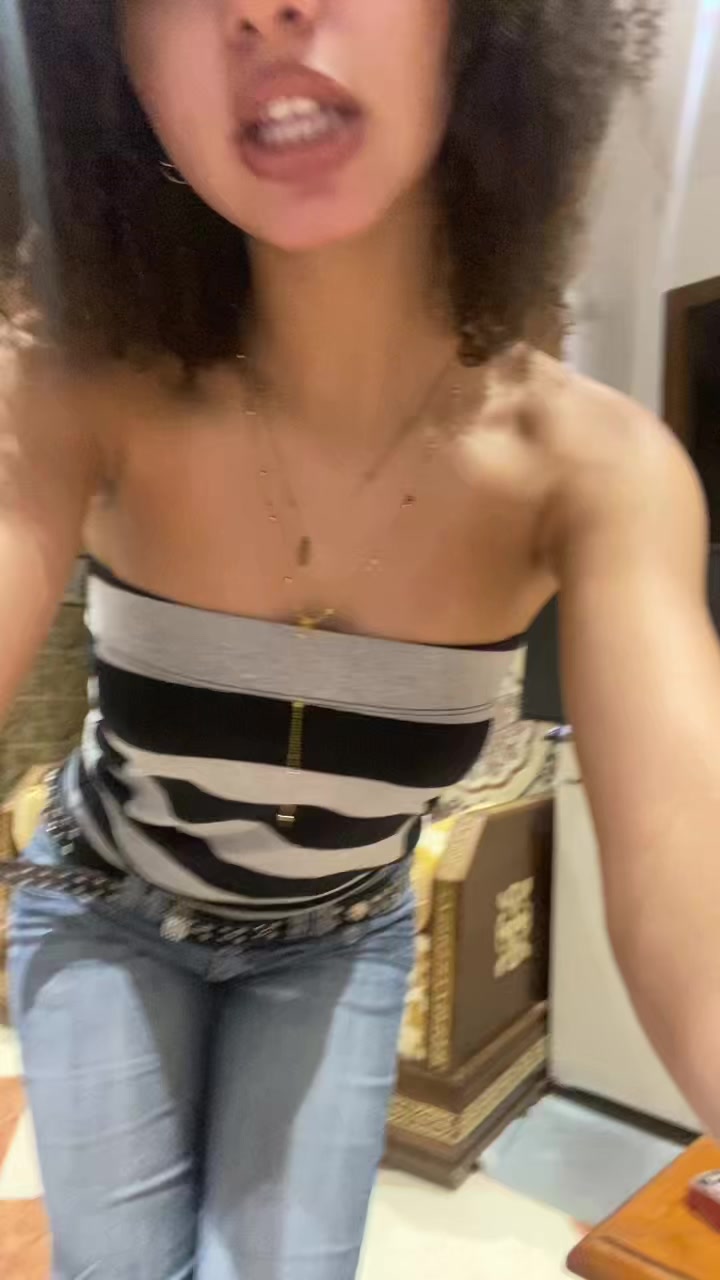 @Riri