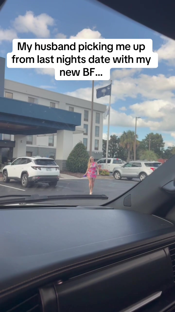 @that_blonde_wife