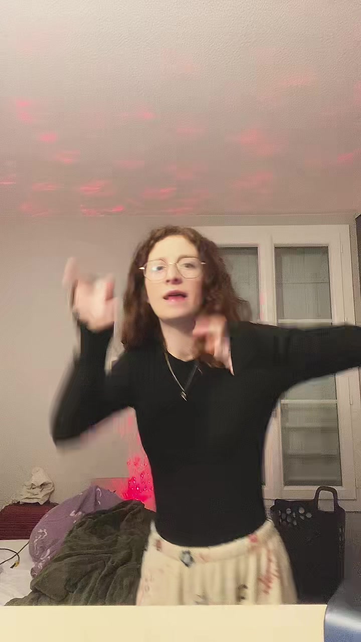 @Cindy🪩🙂↕️