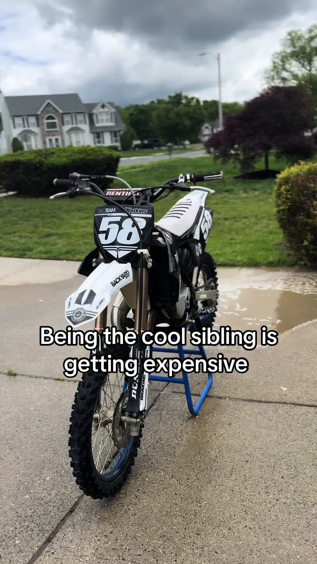 @Jacobzzzzzz