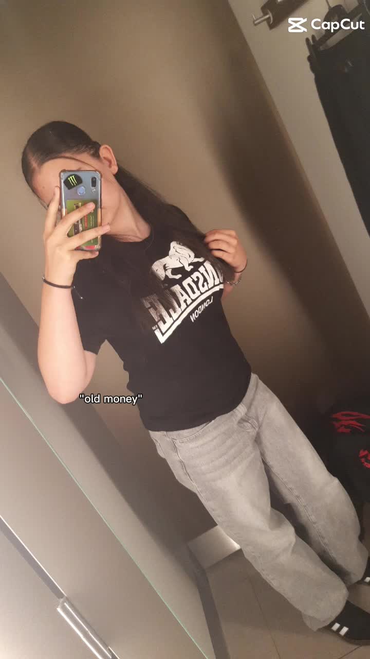 @𝑆𝑡𝑒𝑙𝑙𝑎