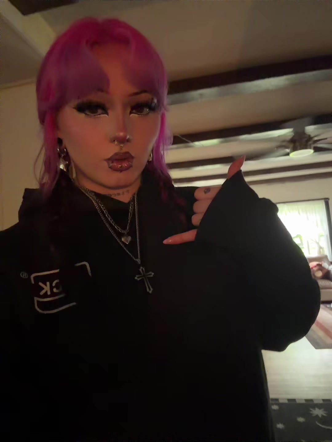 @🕸️