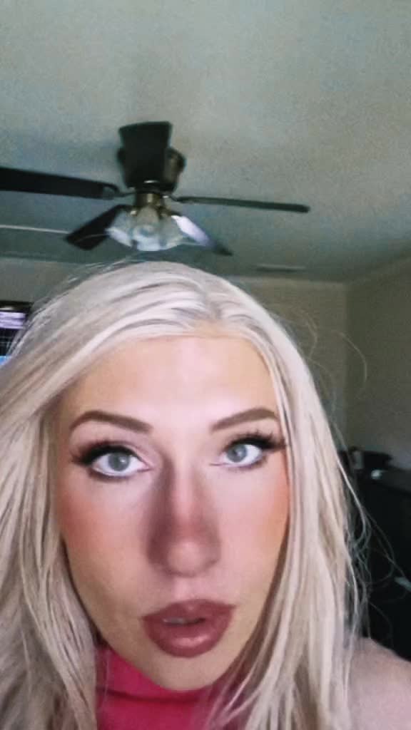 @pinkpixelbarbie