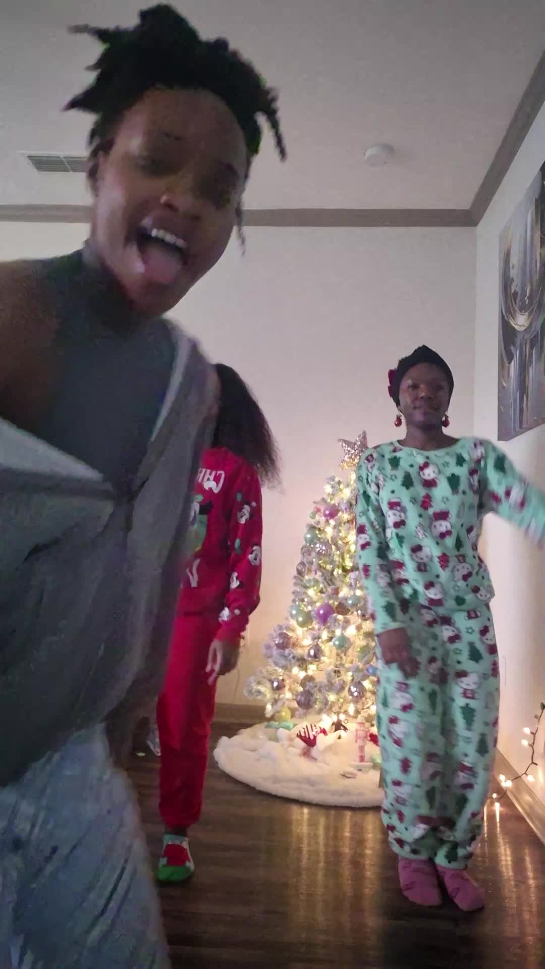 @Simone
