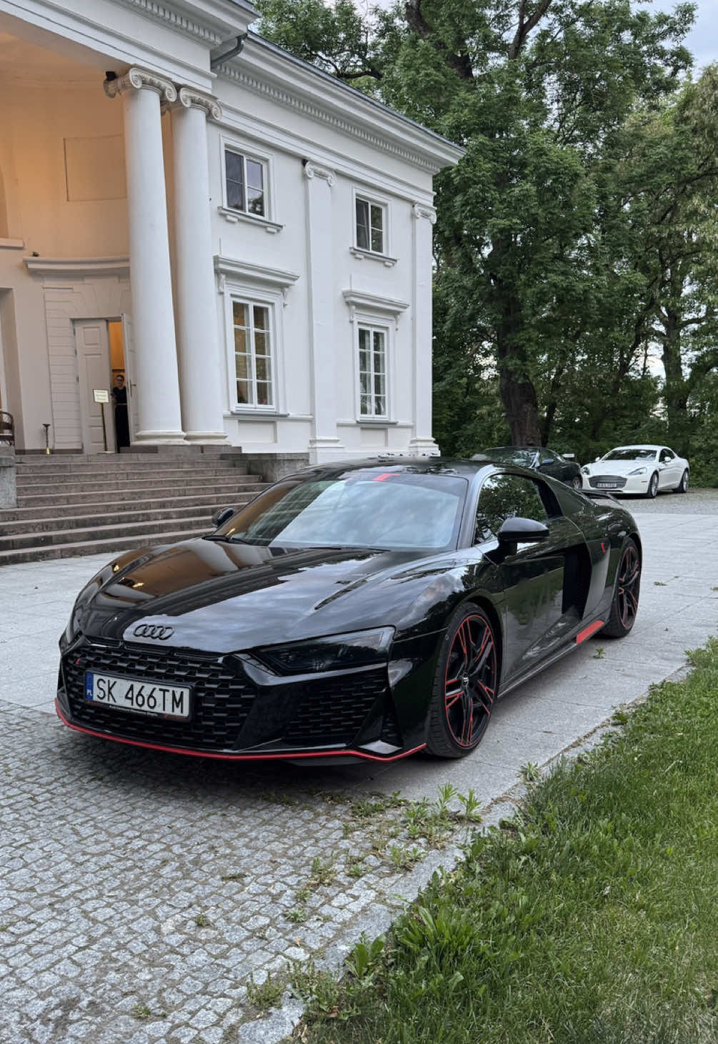 @Unique Cars Poland