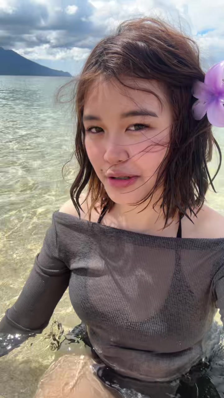 @lily‧₊˚✩