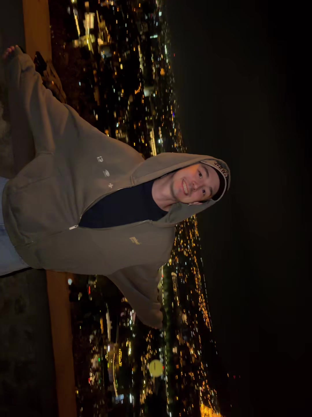 @ЛАСКИЙ