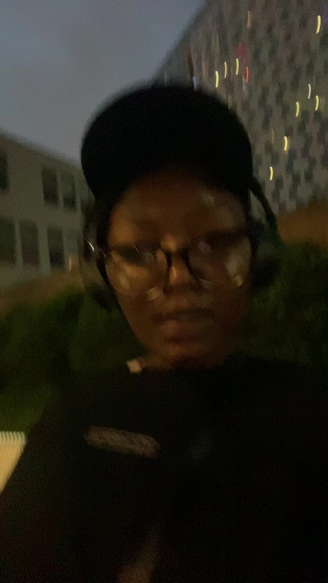 @liyah👩🏽&zwj;❤️&zwj;💋&zwj;👩🏾