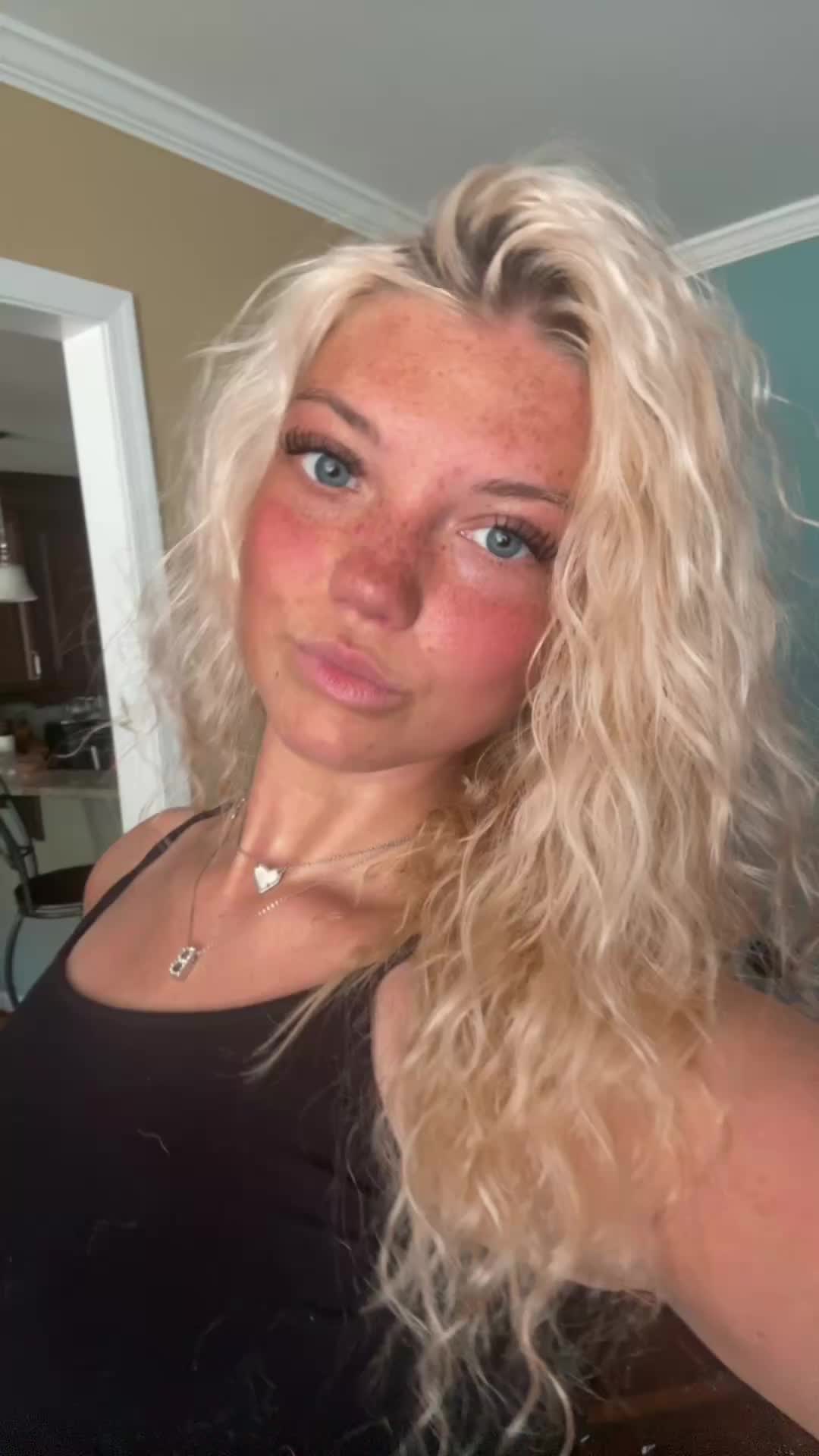 @mallory🥥