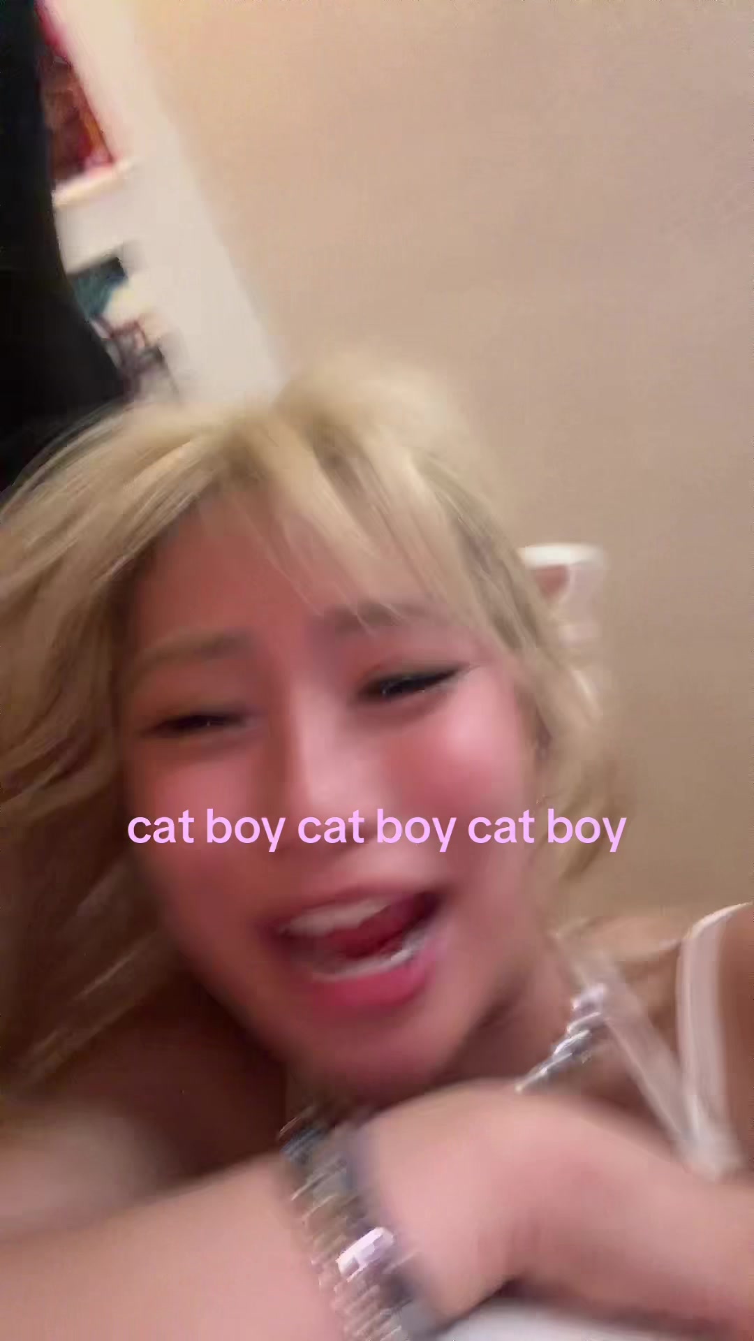 @tiffanobi