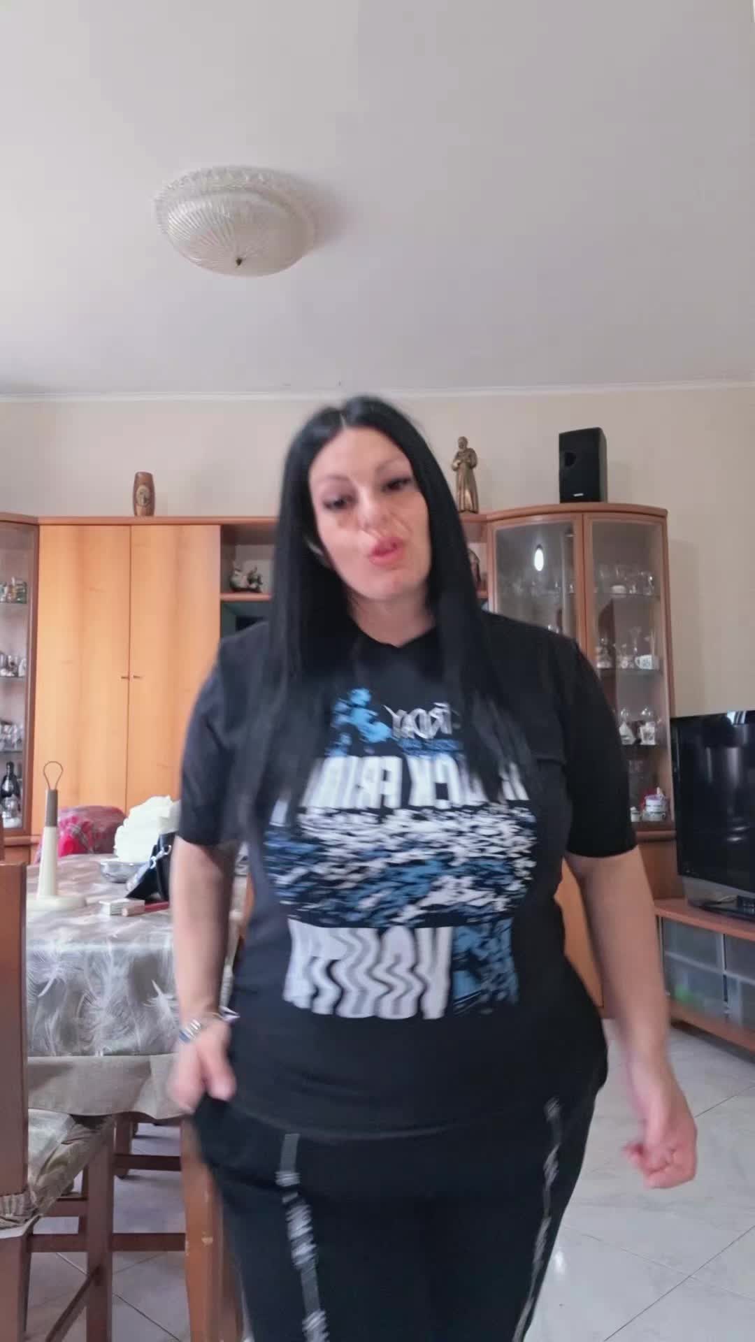 @👑Monica.85👑