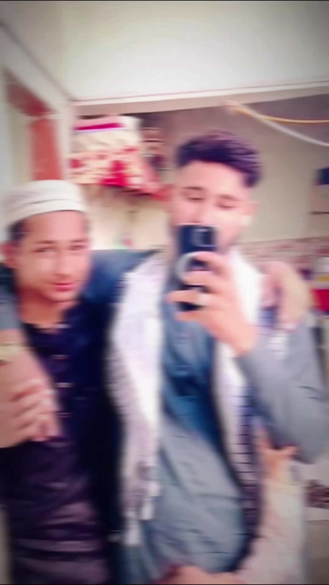 @𝐐 ari_𝑭𝑭_✓