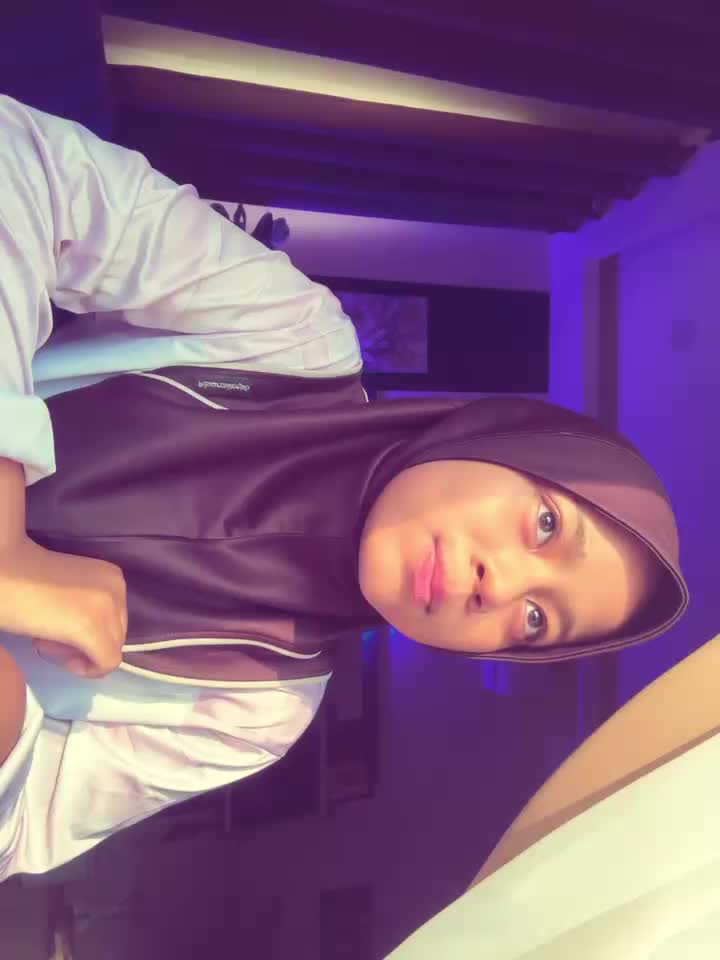 @ninis^_^