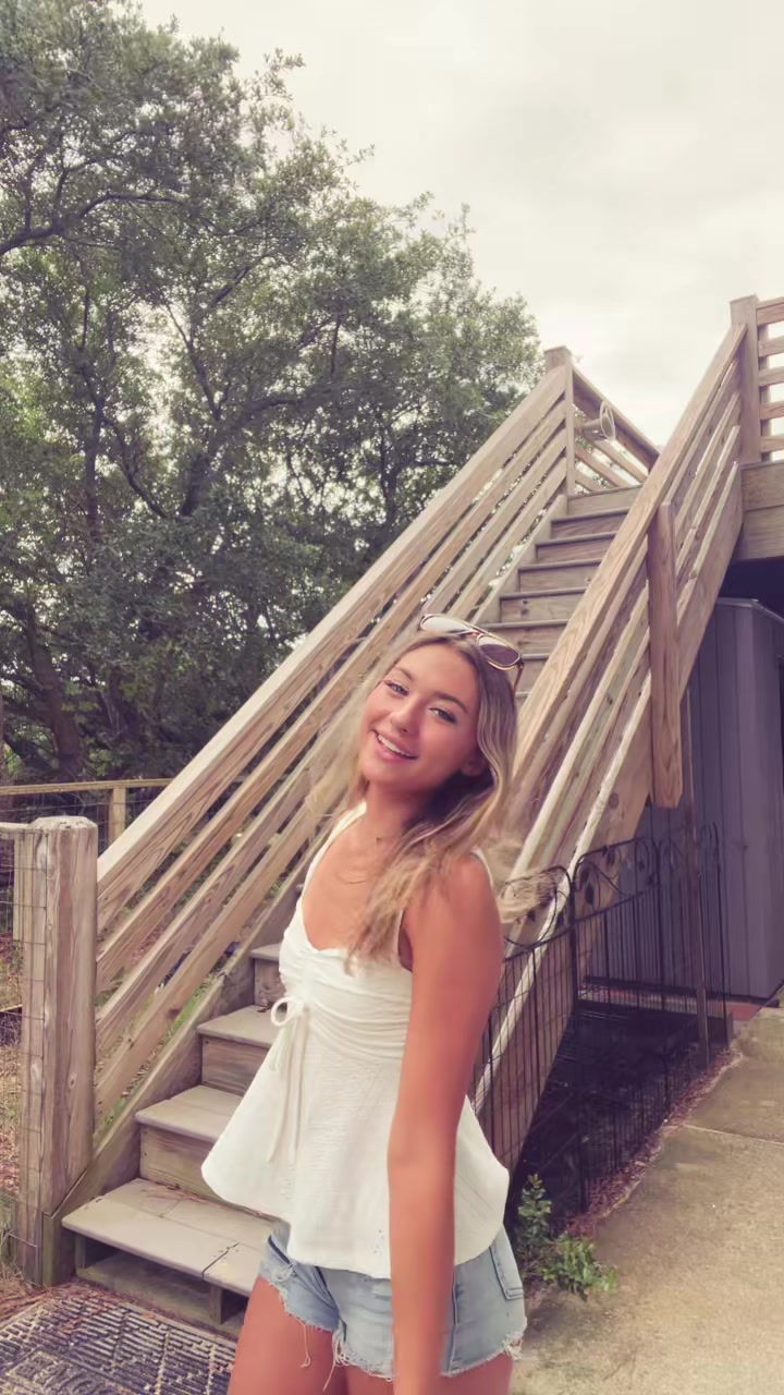 @B E L L A