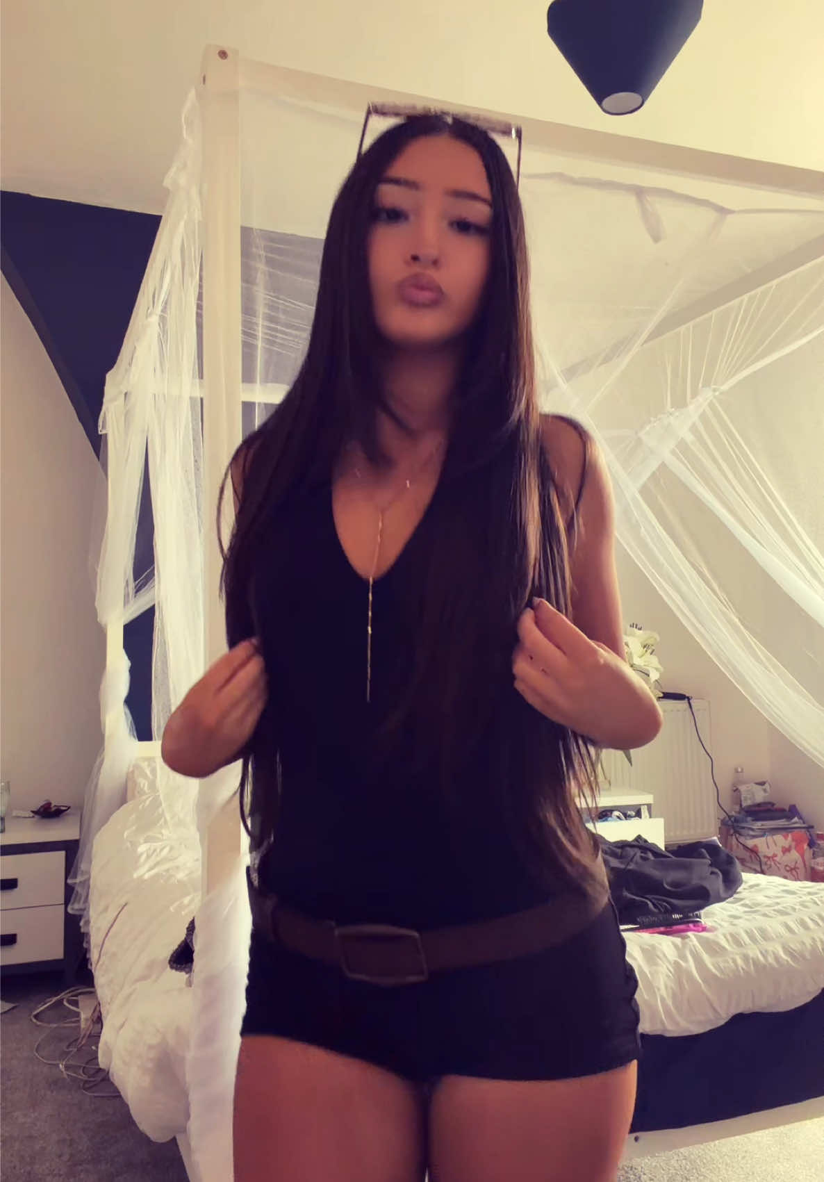 @ᥫ᭡.