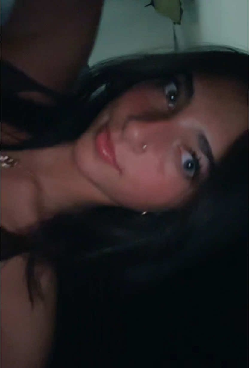 @bellaazelenskii