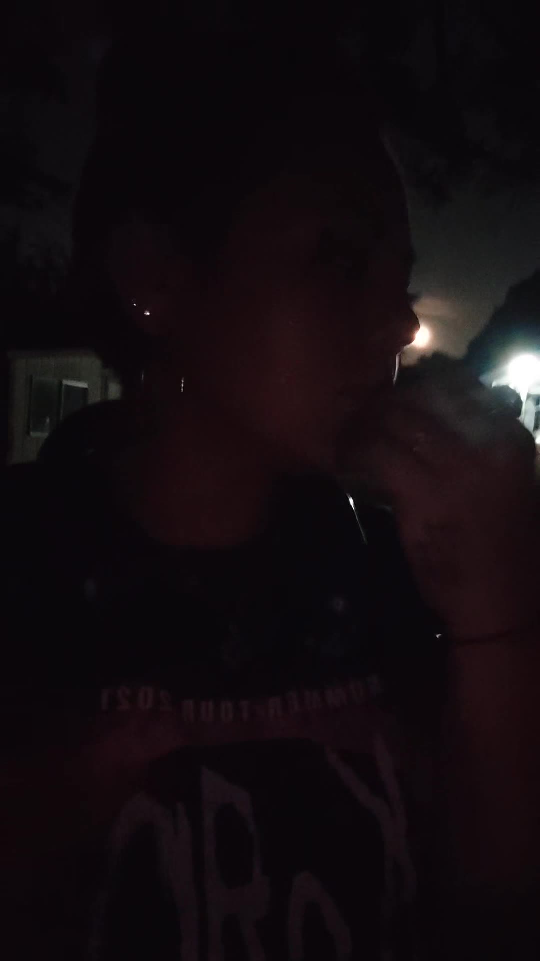 @mj