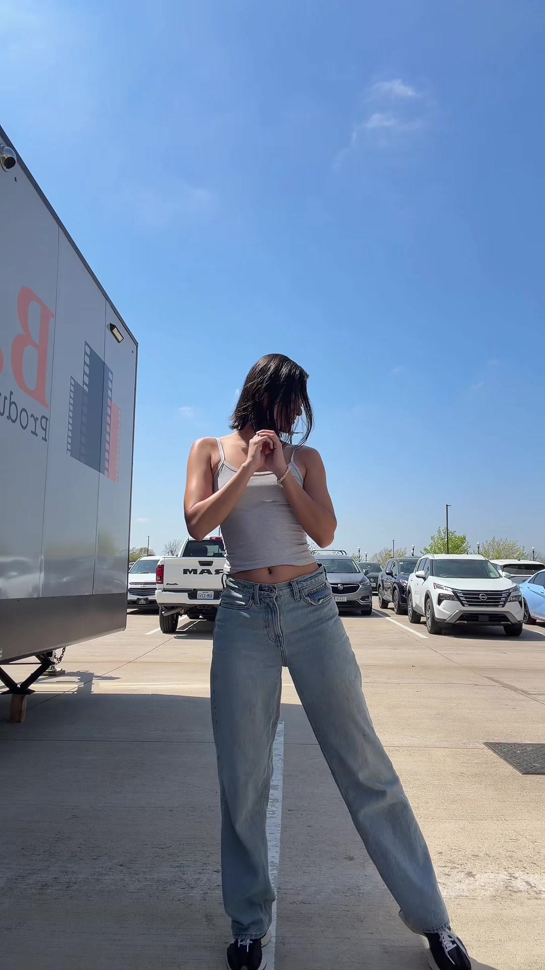 @LAYSLA