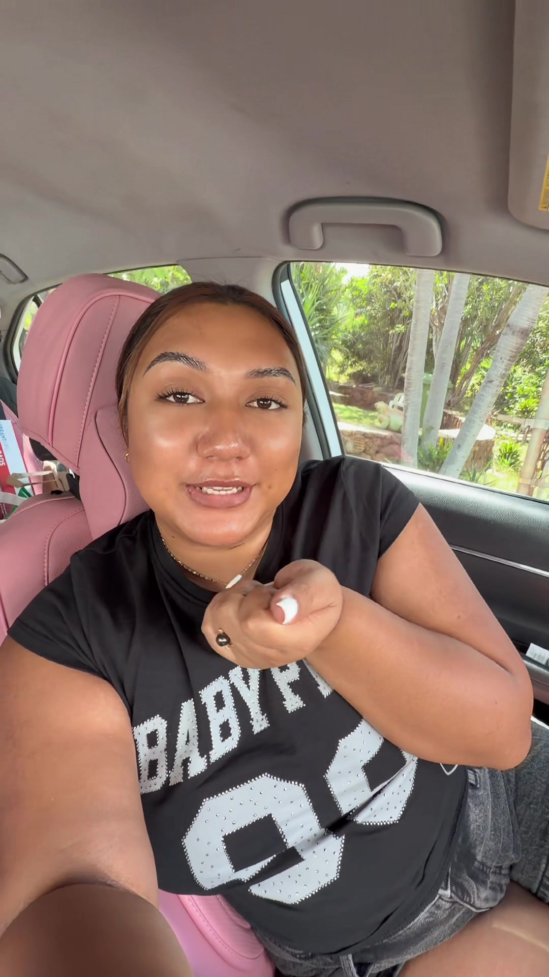 @KYLA SAVEA <3
