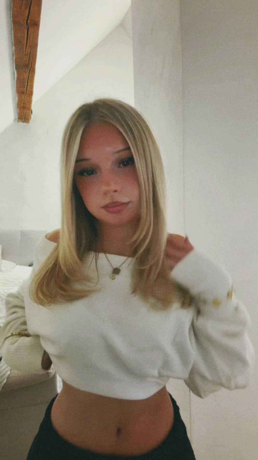 @𝒮