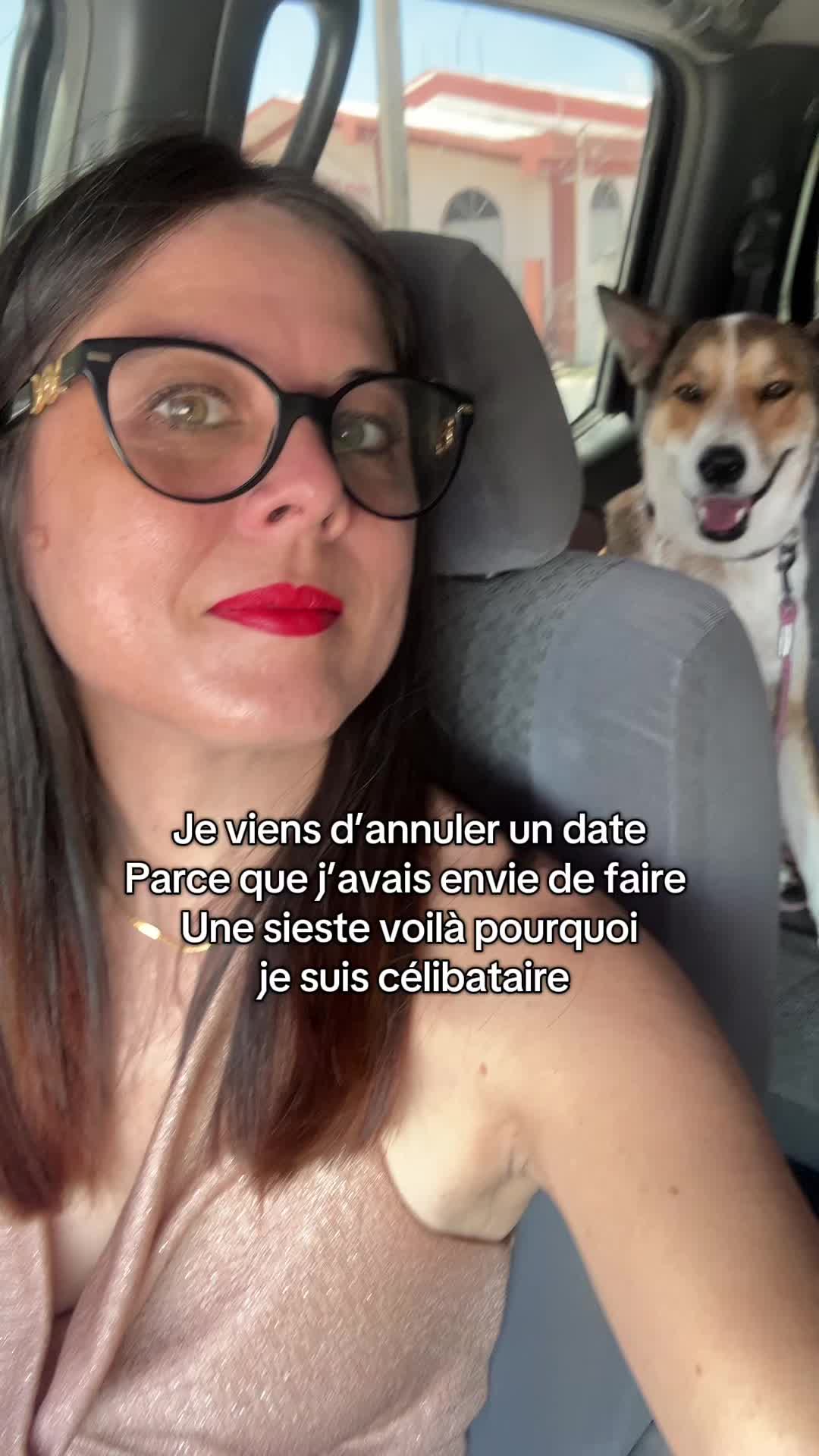 @t.gmm.charlotte_corail