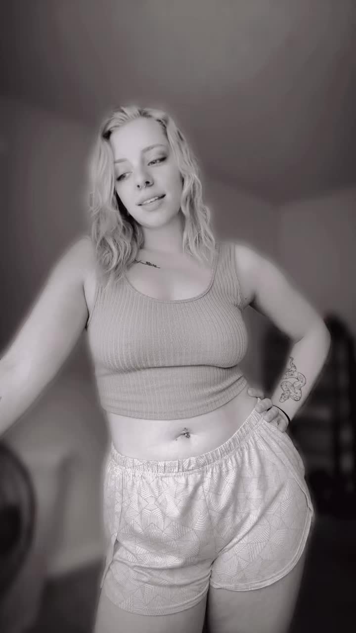 @Eat.my.ass.bitches