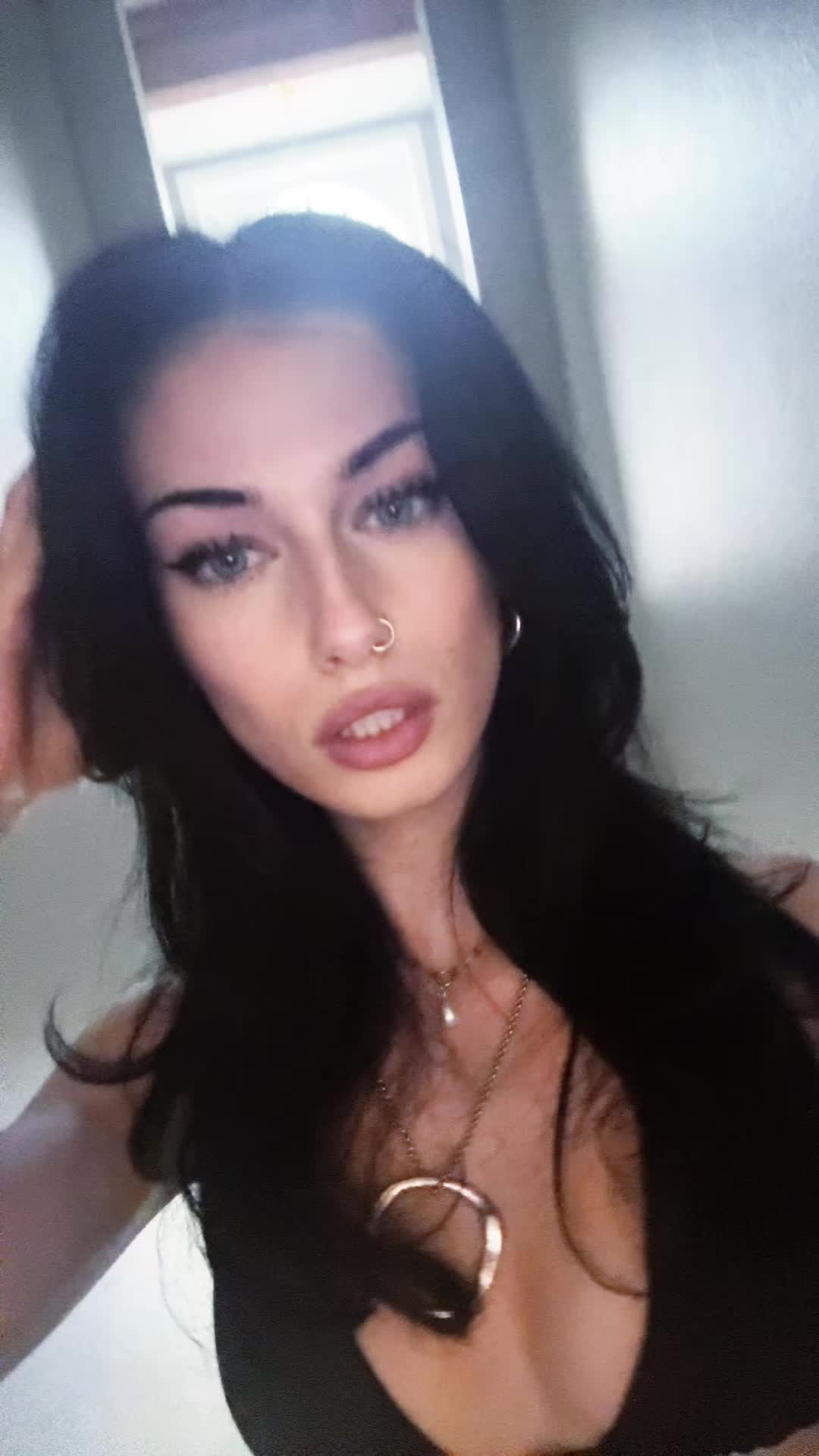@Scarlett🕷️