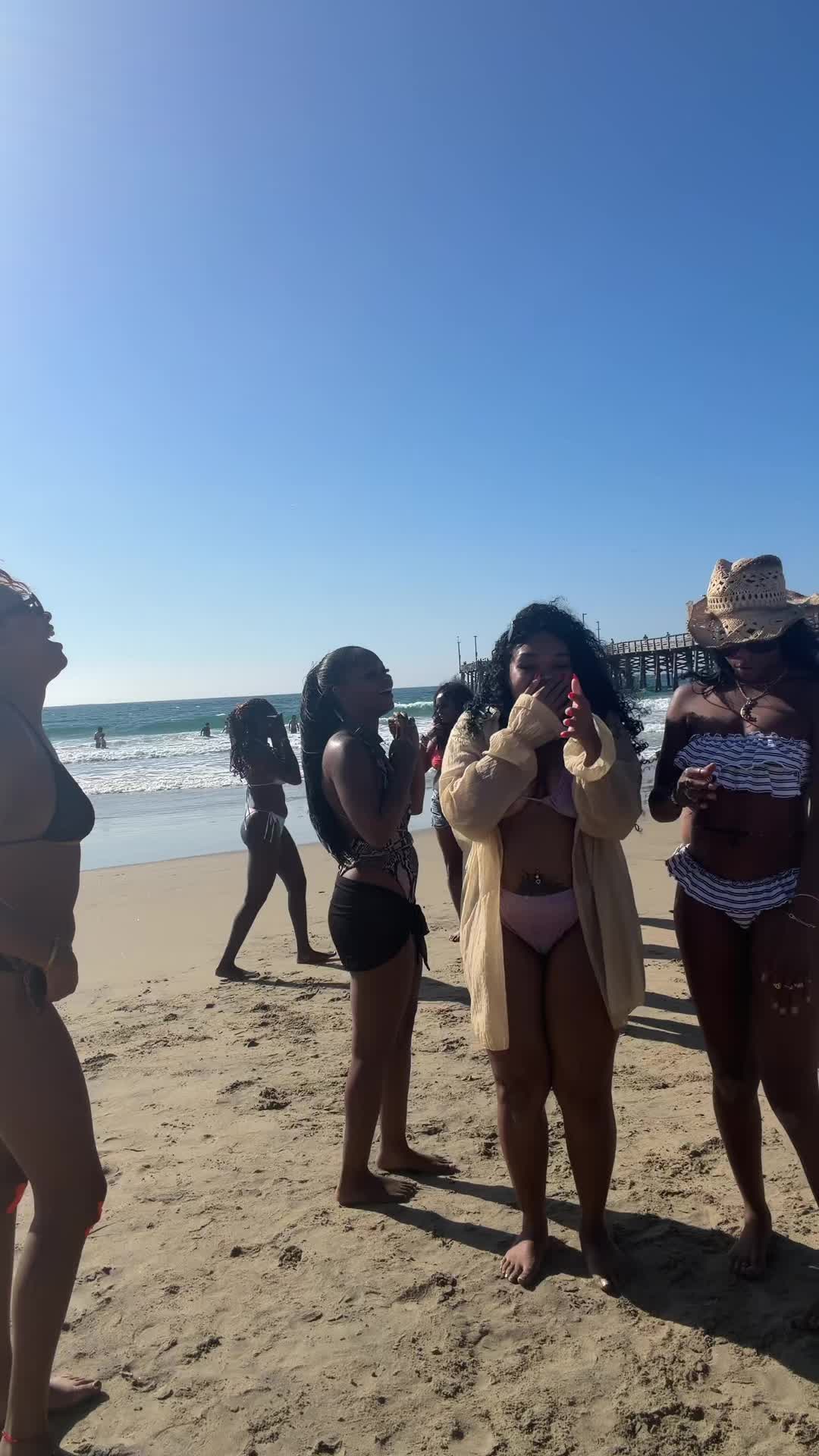@GrlsJusWanna