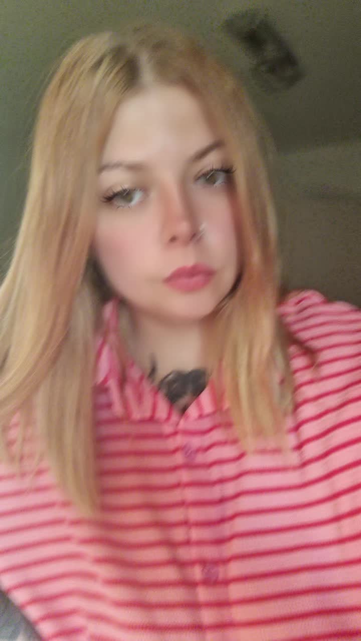 @Peach_Janina