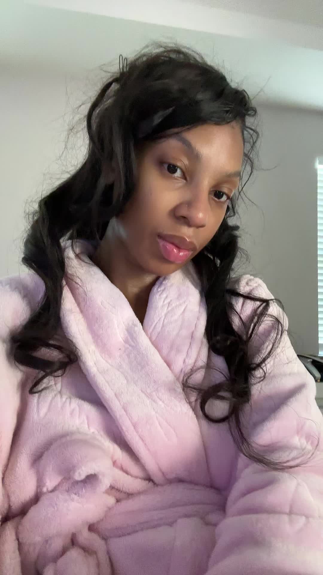 @Sharthebrat🎀