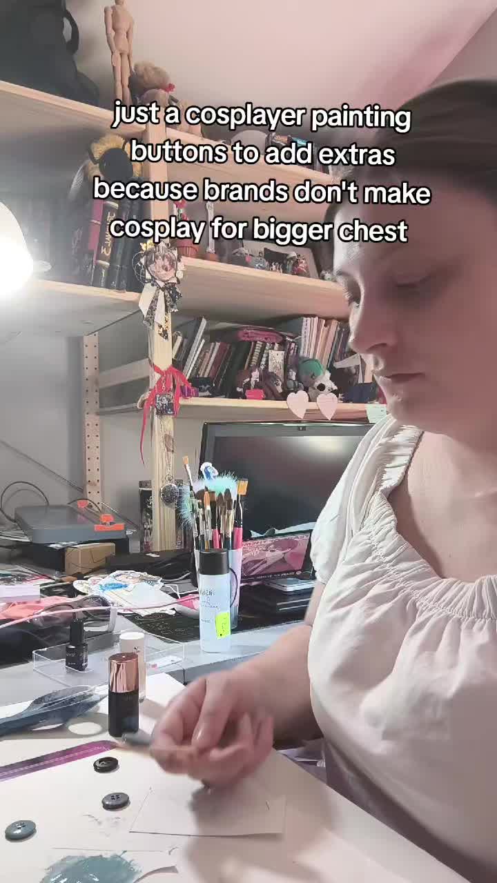 @NonnonCosplay