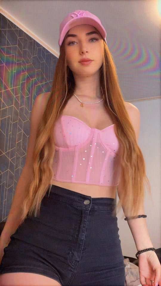 @Denii✨