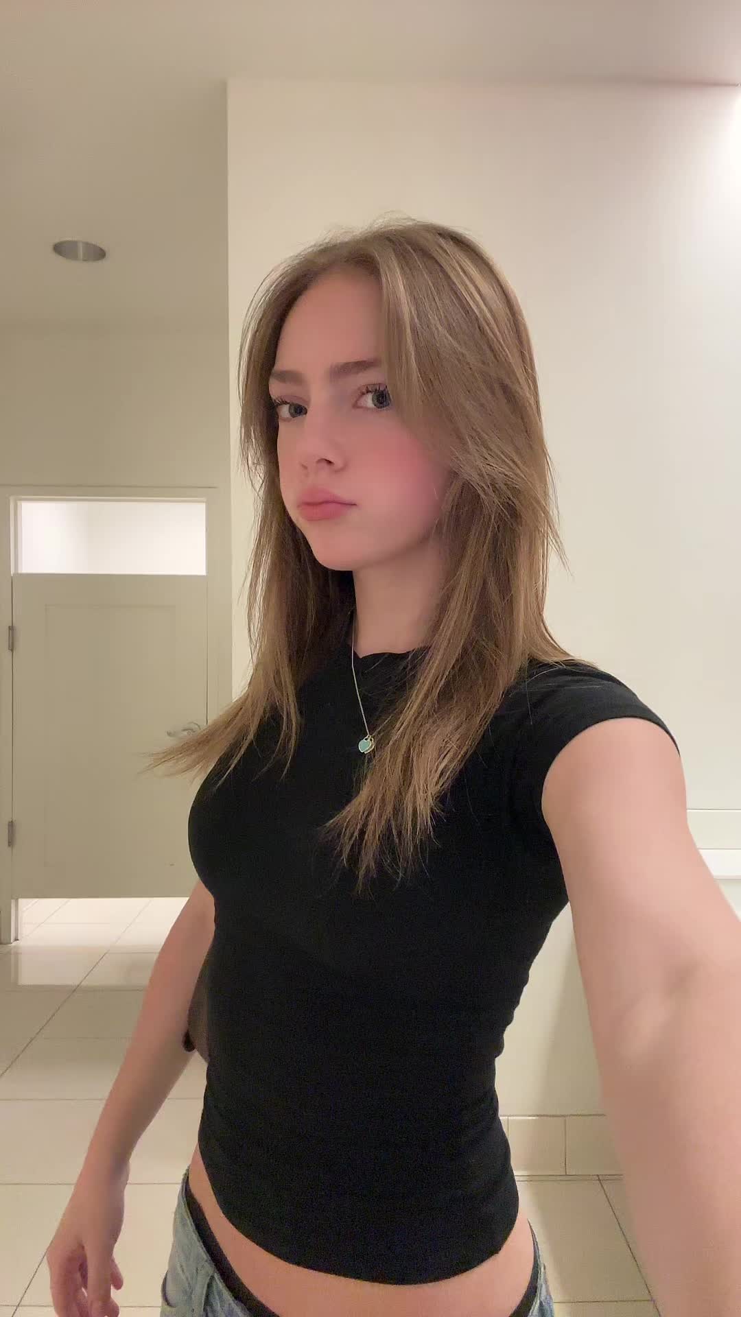 @evie_droz