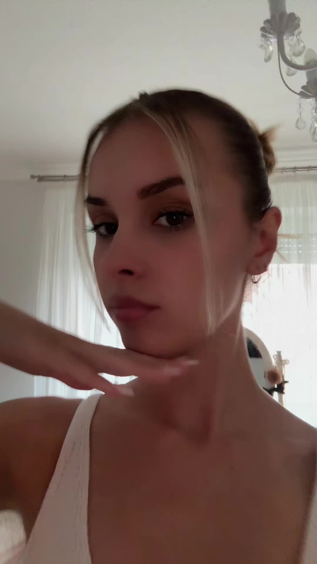 @kathjask