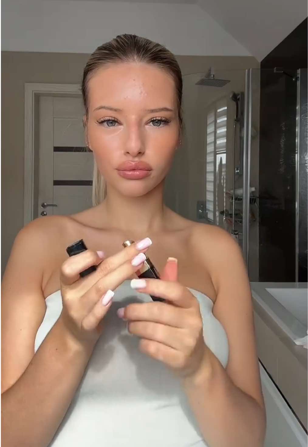 @karolina