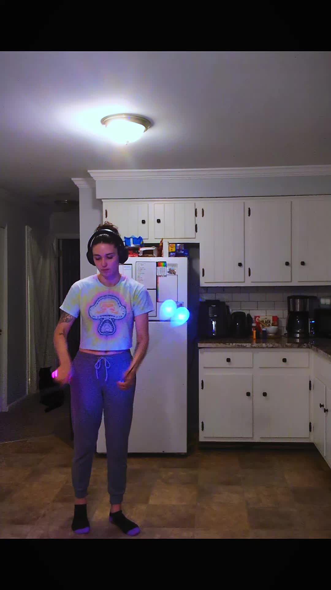 @lizoneil
