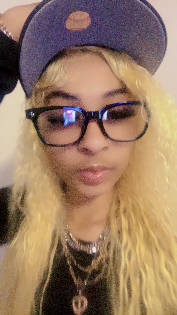 @Redd baby😻