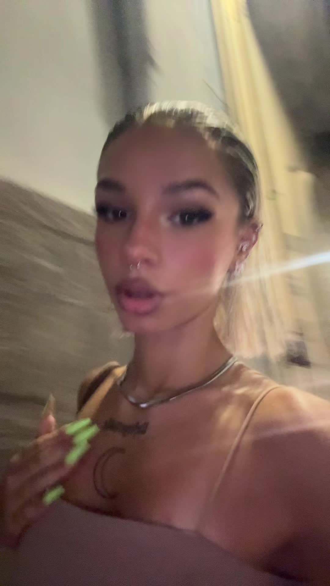 @🌑