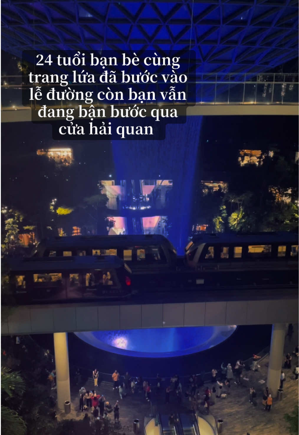 @Mayy đi một mình 𐙚