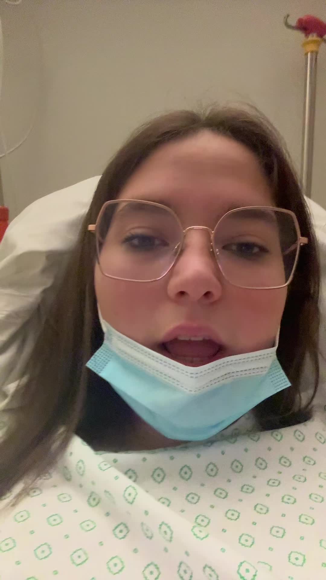 @😱