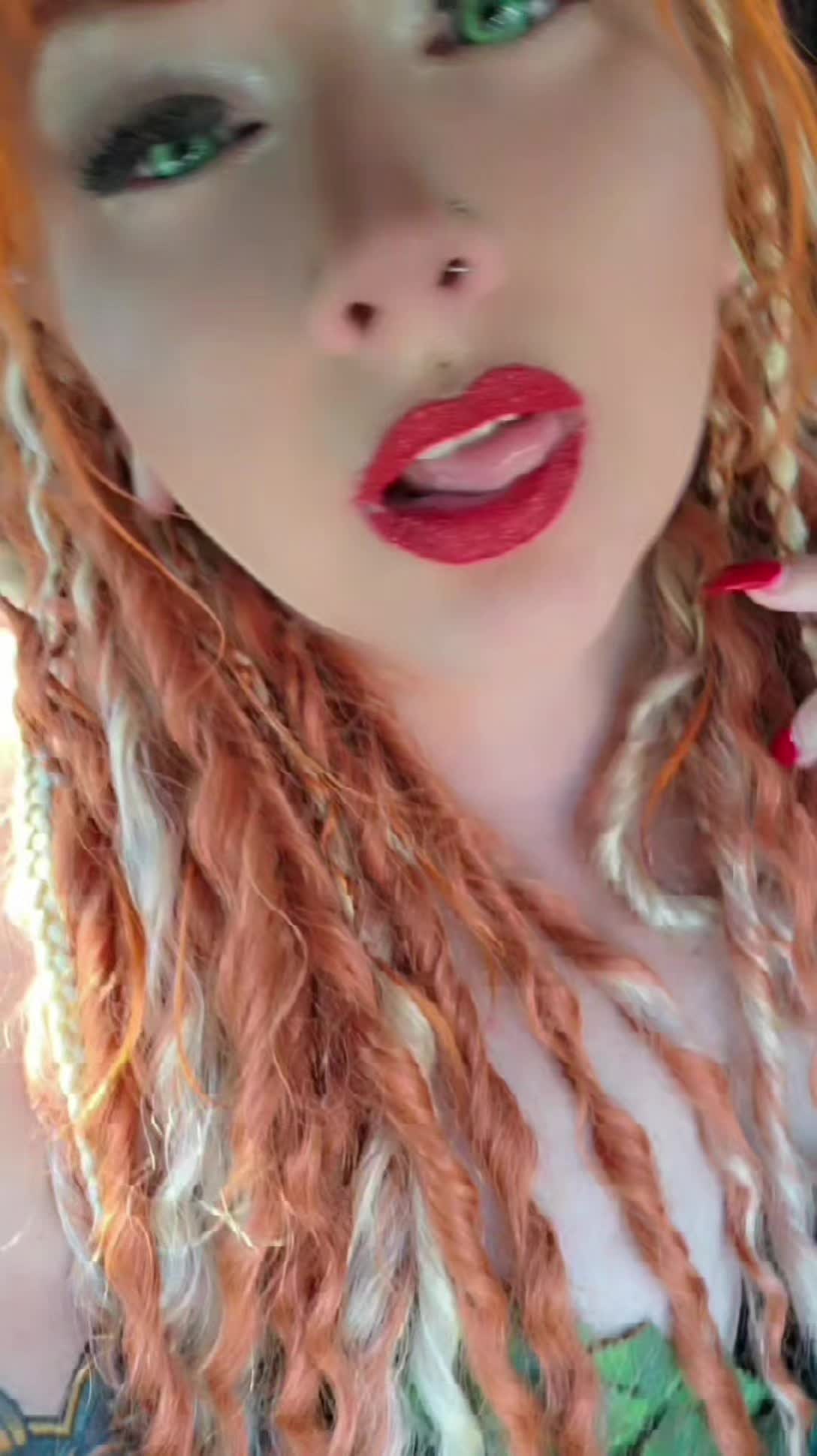 @AshTooks