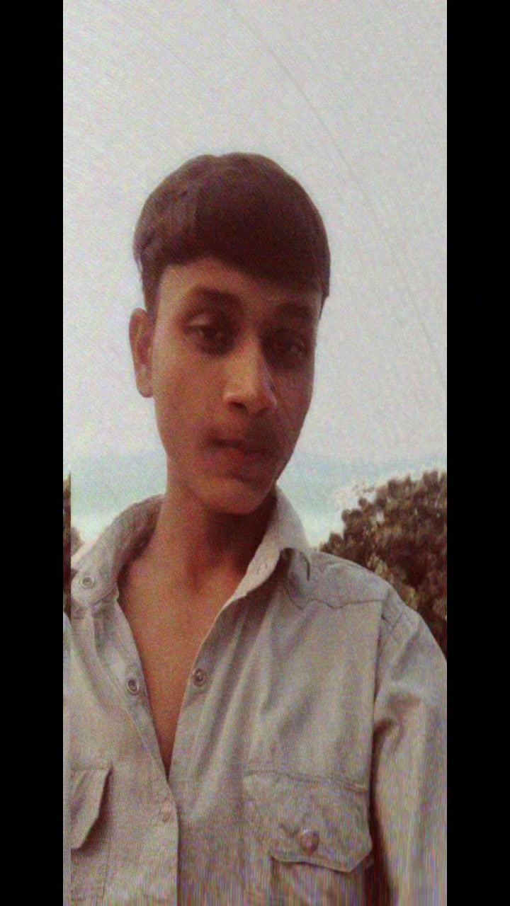 @Simple boy..❤️🩹☺️🥀
