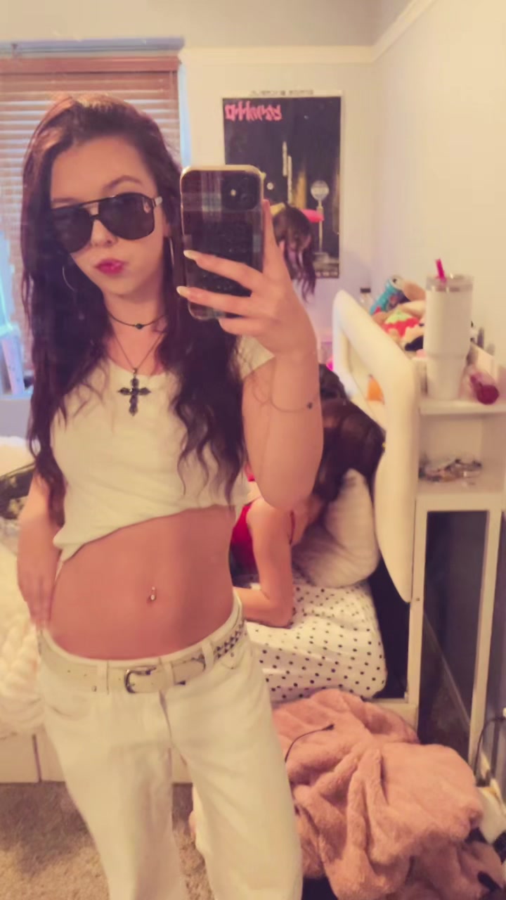 @✮