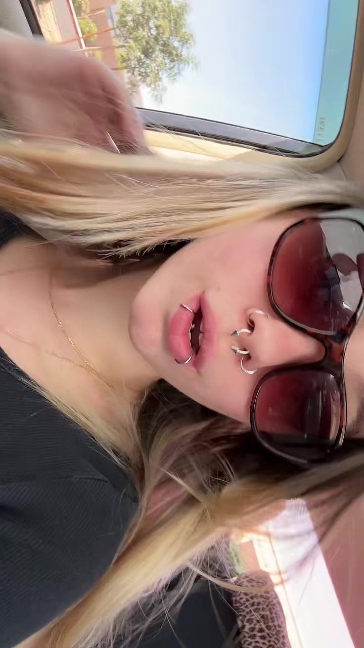 @dollface