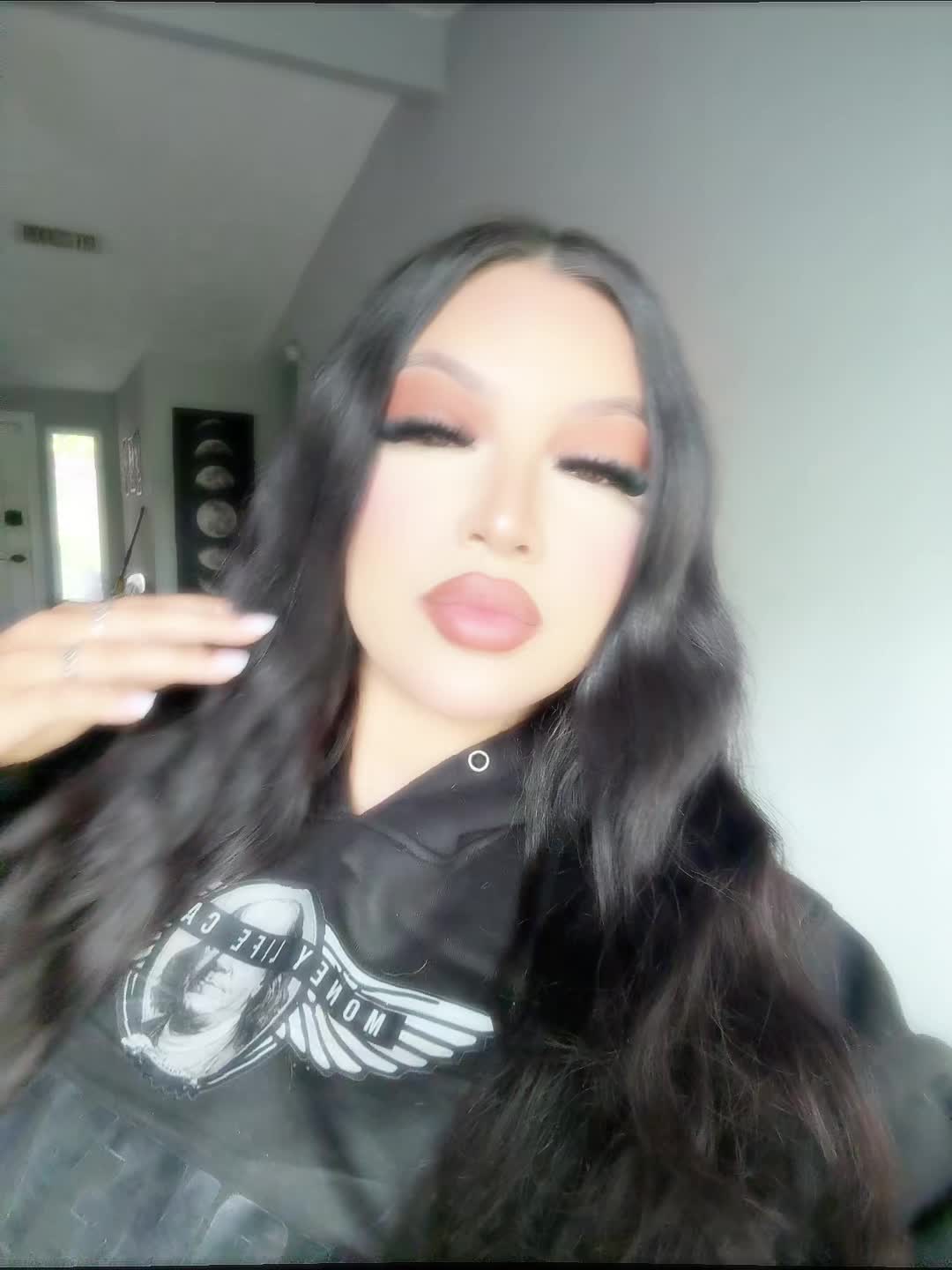 @🧘🏻&zwj;♀️