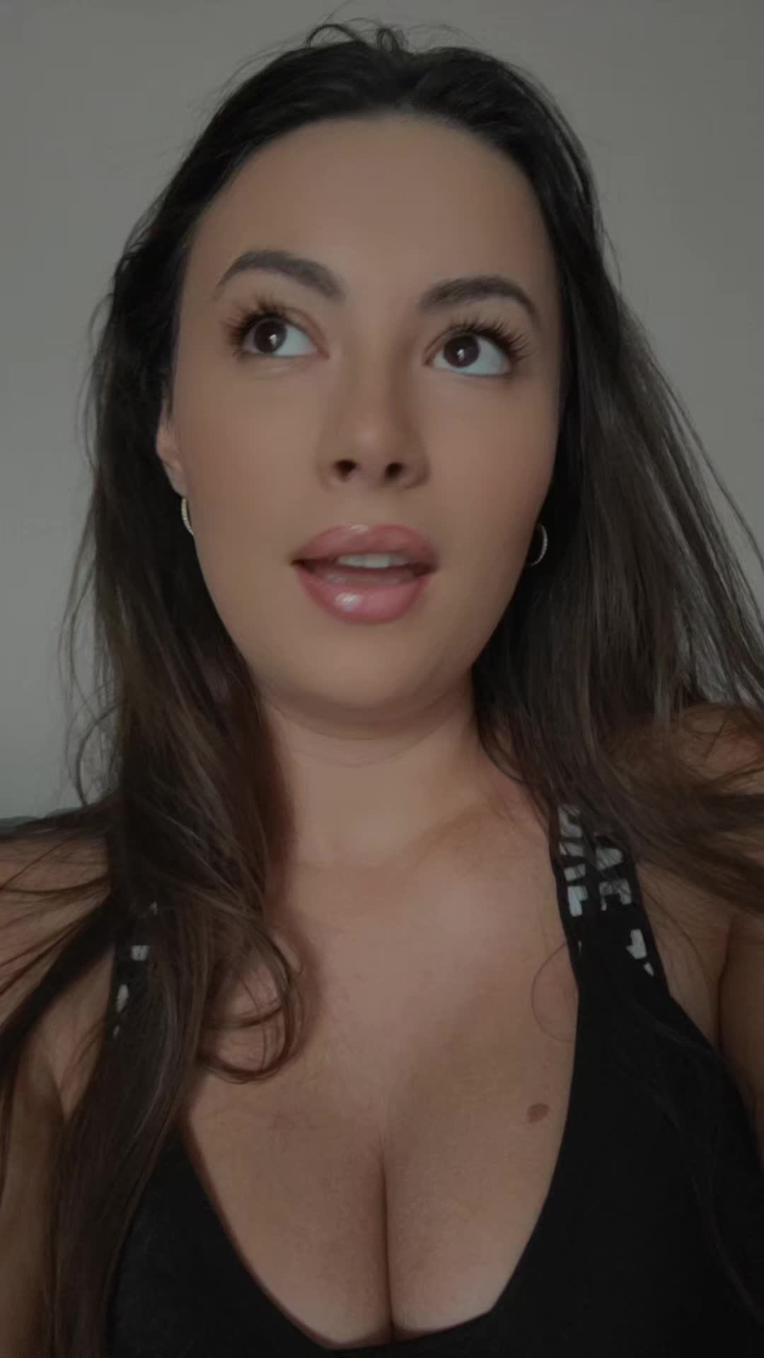 @Alexandra Palaghia